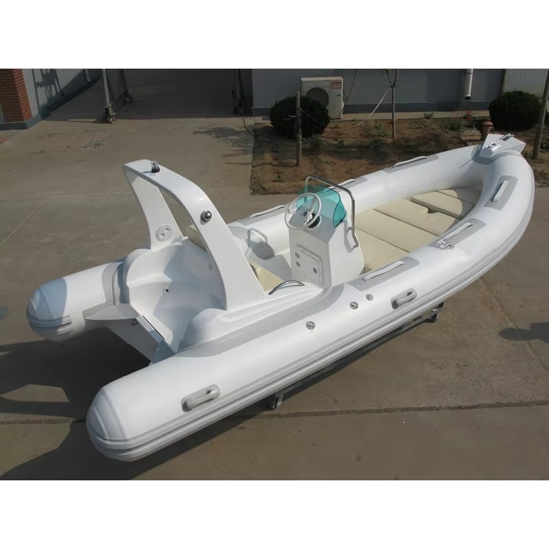 RIB520C 6-Personen-Schlauchboo – Outdoor Sports Center Bewertung und Preis